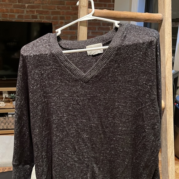 Olive + Oak grey oversized sweater - Picture 2 of 4